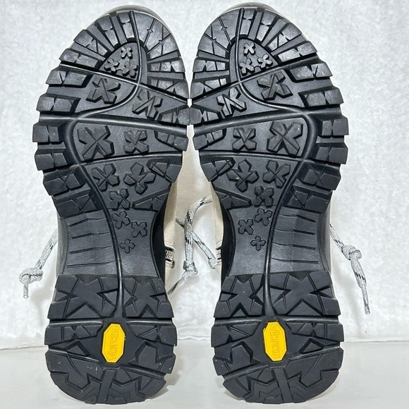 P448. Womens Denise Shimmery Beige Leather Vibram Platform Sneaker Booties EU 36 - Picture 9 of 13